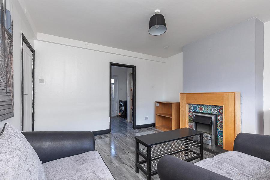 14B Crossreagh Drive
