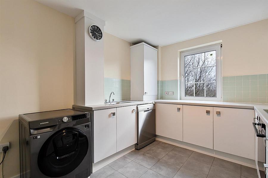 18 Fortwilliam Grange