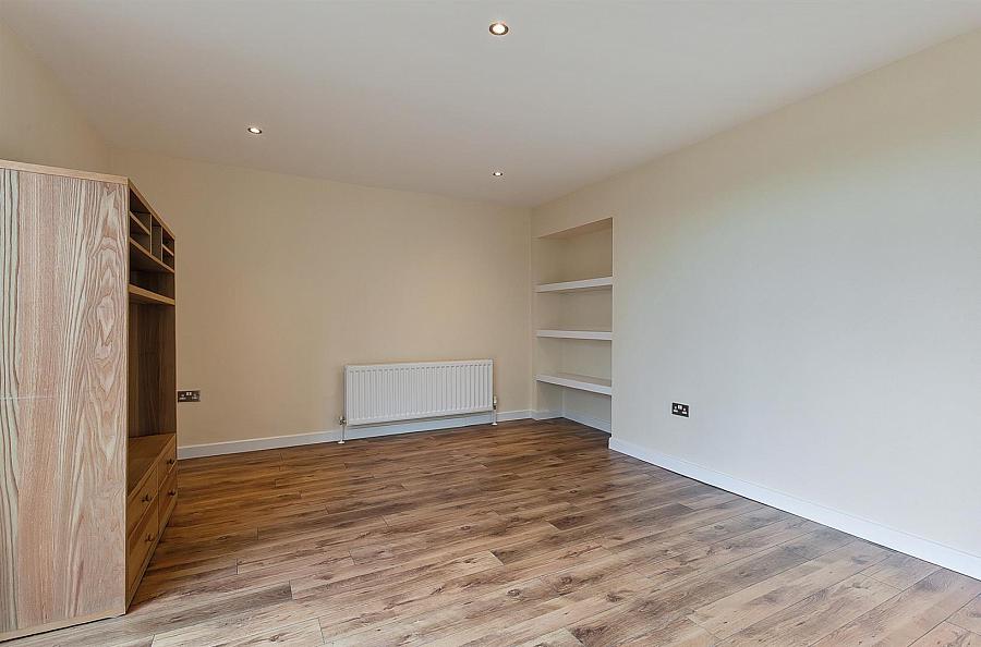 18 Fortwilliam Grange