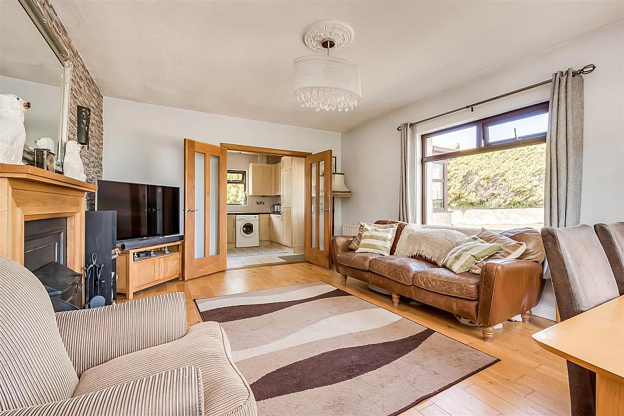 Hillcrest View, 69 Cairn Road