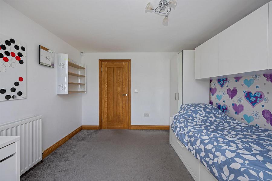 Hillcrest View, 69 Cairn Road