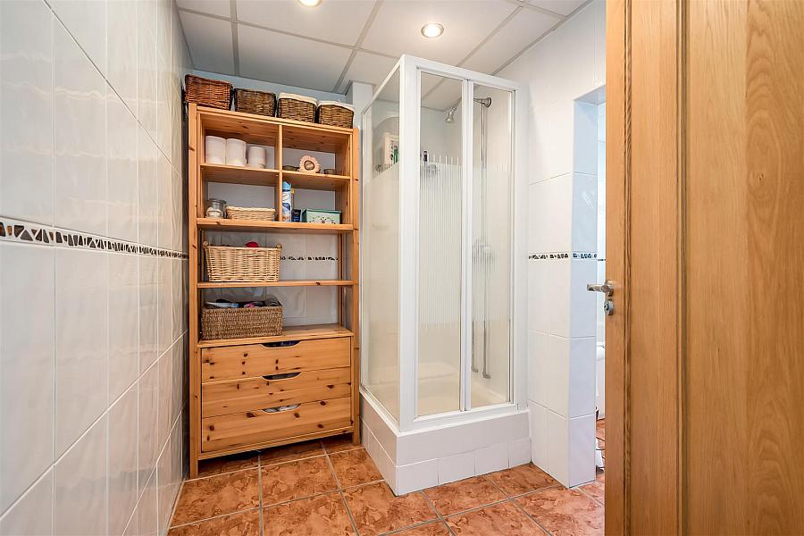 Hillcrest View, 69 Cairn Road