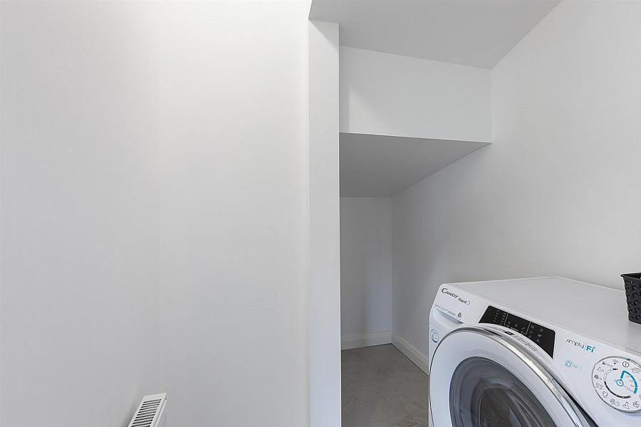 41 Alexandra Park Avenue