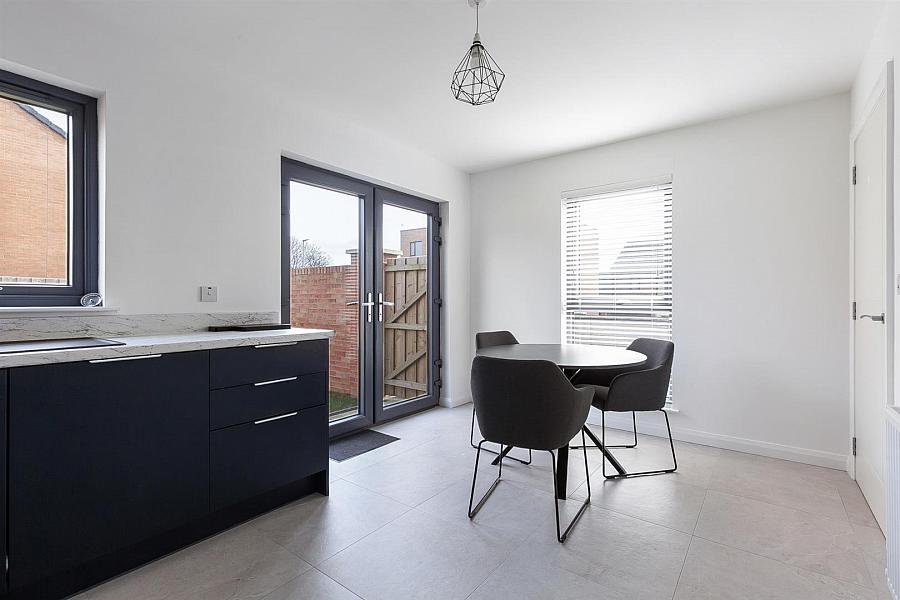 41 Alexandra Park Avenue