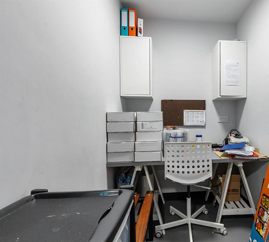 Unit 3 108B Hillhead Road