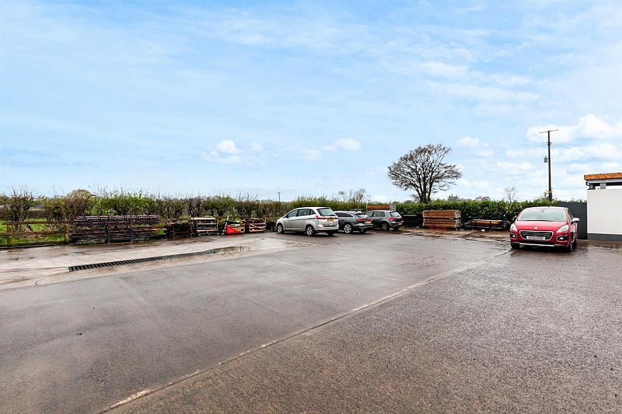 Unit 3 108B Hillhead Road