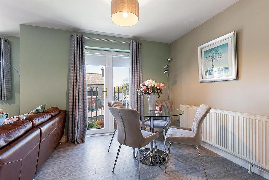 6 Abbey Mews