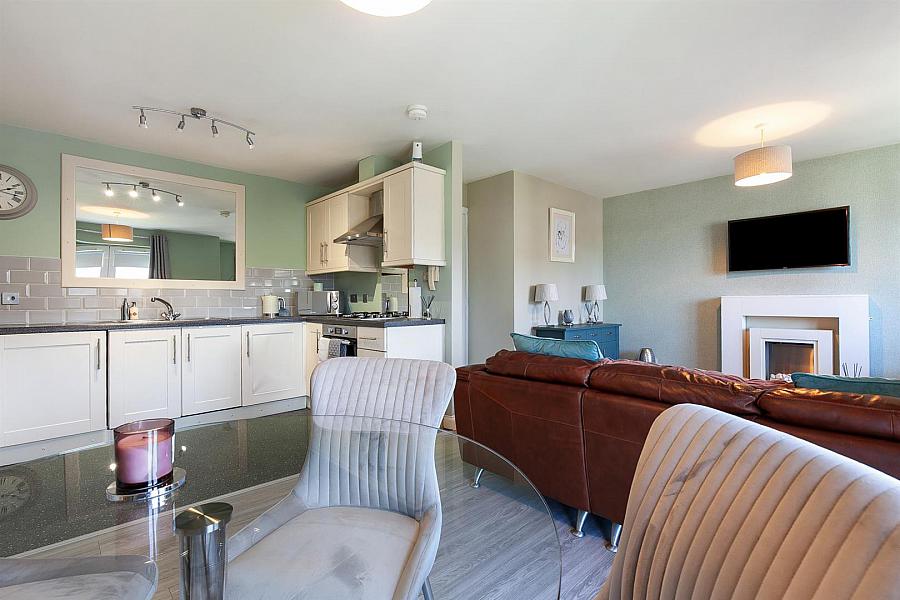 6 Abbey Mews