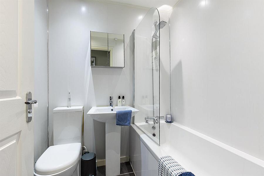 6 Abbey Mews