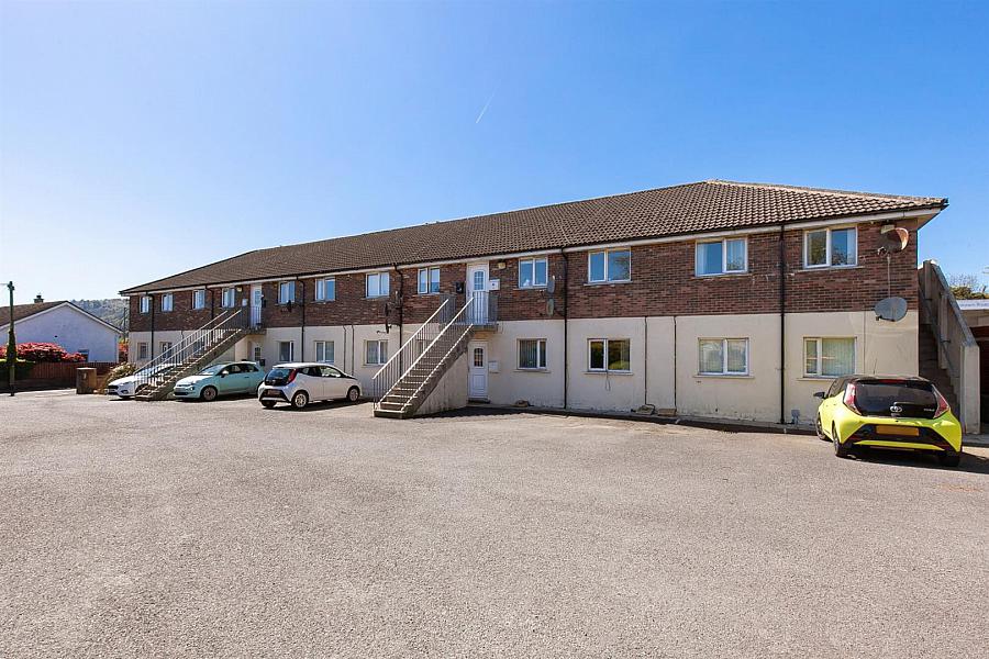 6 Abbey Mews