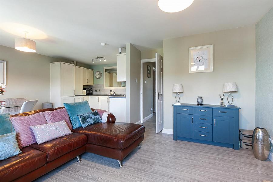 6 Abbey Mews