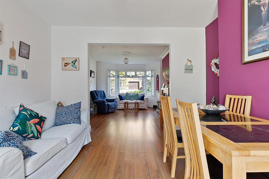 5 Hillview Drive