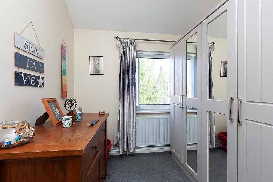 5 Hillview Drive