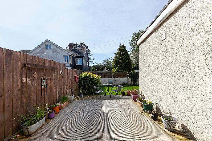 5 Hillview Drive