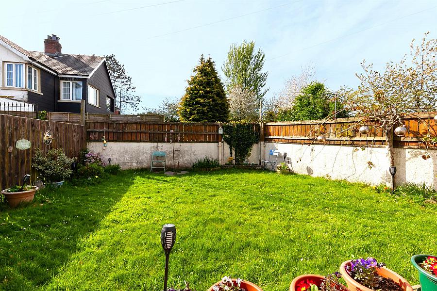5 Hillview Drive