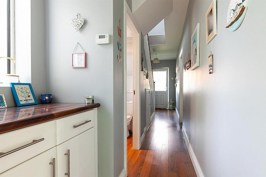 5 Hillview Drive