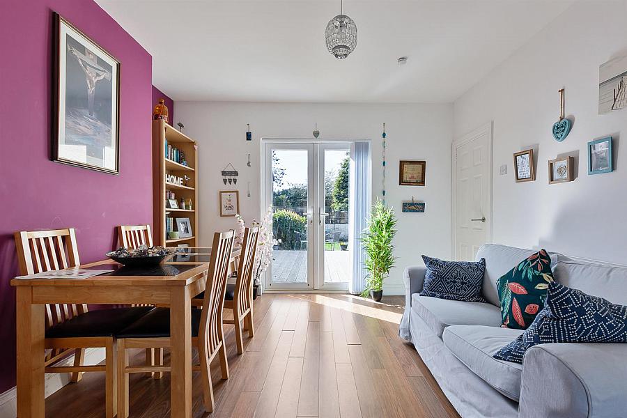 5 Hillview Drive