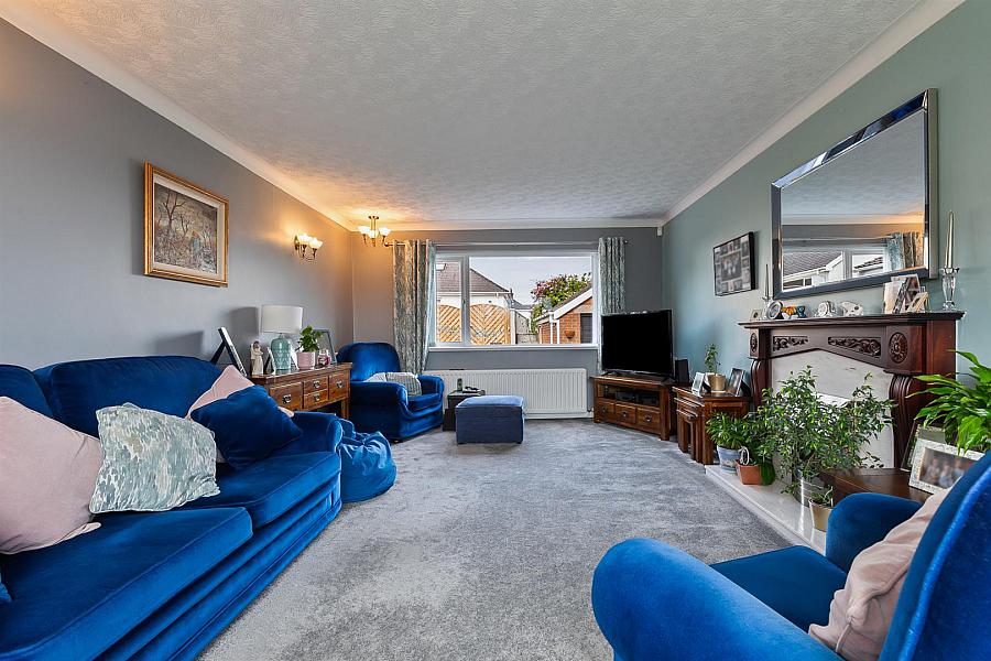 15 Vaddegan Avenue