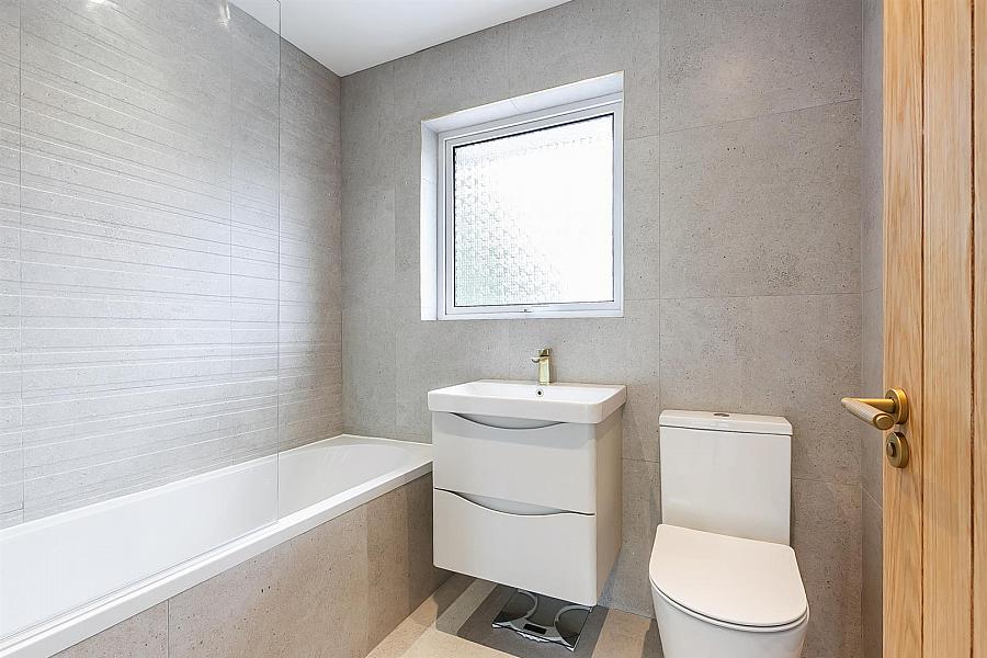8 Gortin Way