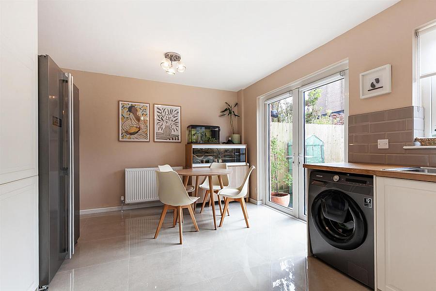 29 Ashford Lodge
