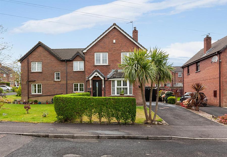 29 Ashford Lodge