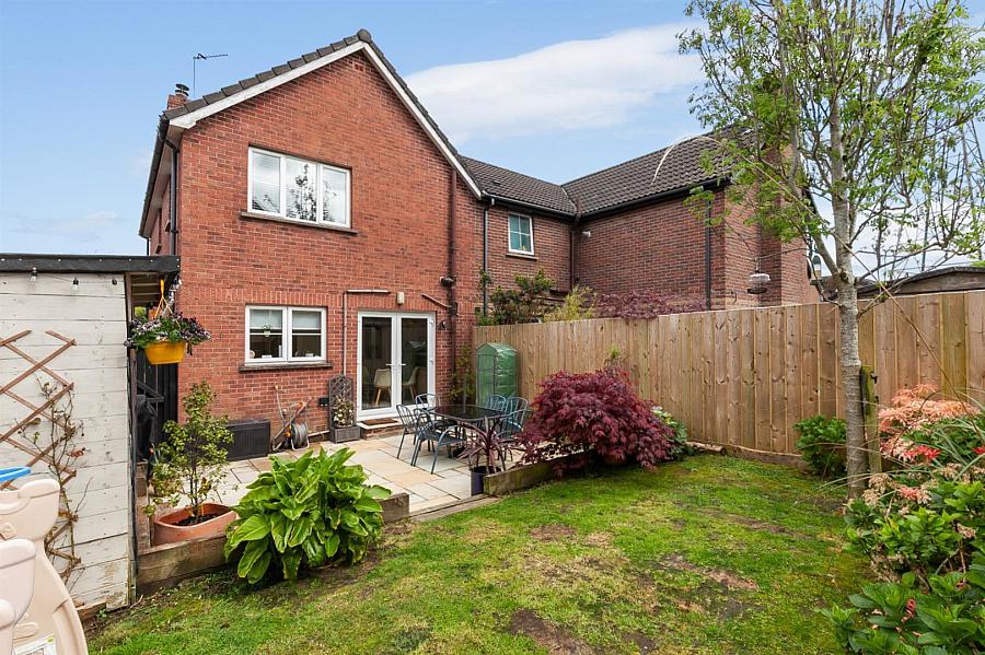 29 Ashford Lodge