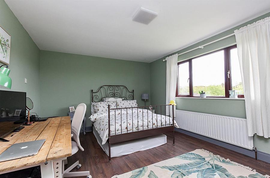 15 Legaloy Road