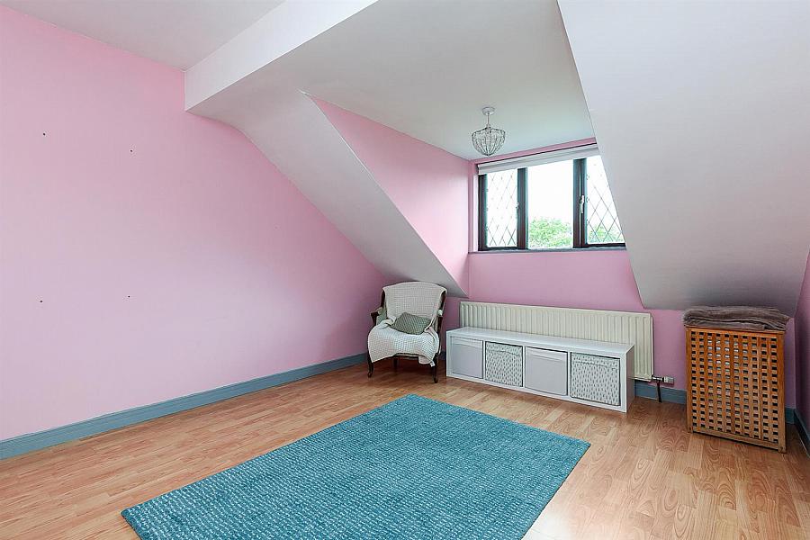 15 Legaloy Road
