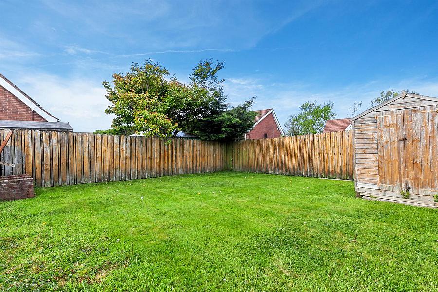 5 Hollybrook Avenue