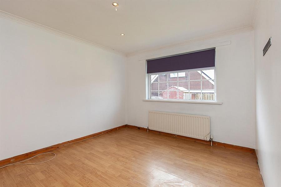 5 Hollybrook Avenue