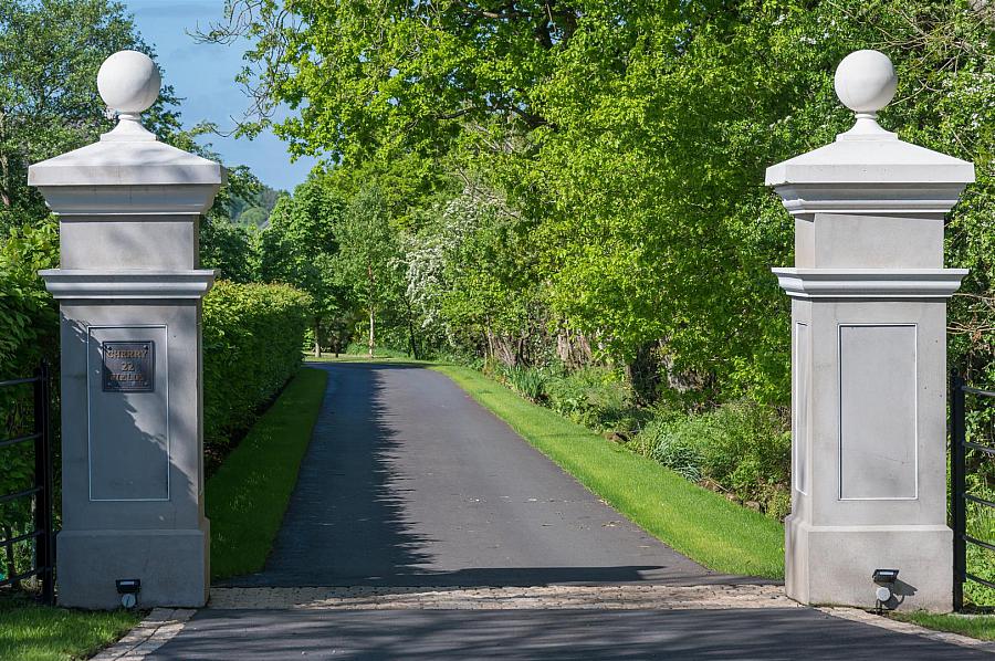 Cherryfields, 22 Cherryburn Road