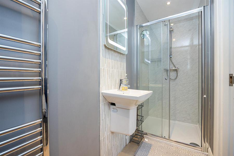 60 Moyra Road