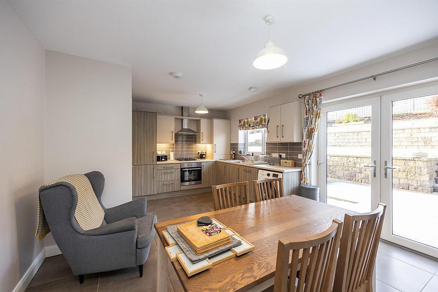 60 Moyra Road
