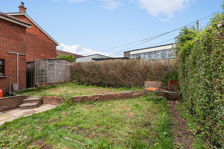 84 Queens Avenue