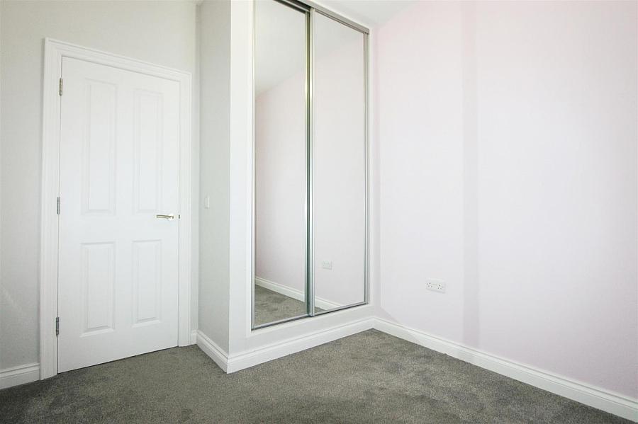 18 Blackrock Row