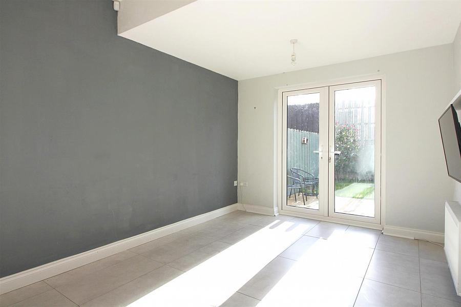 18 Blackrock Row
