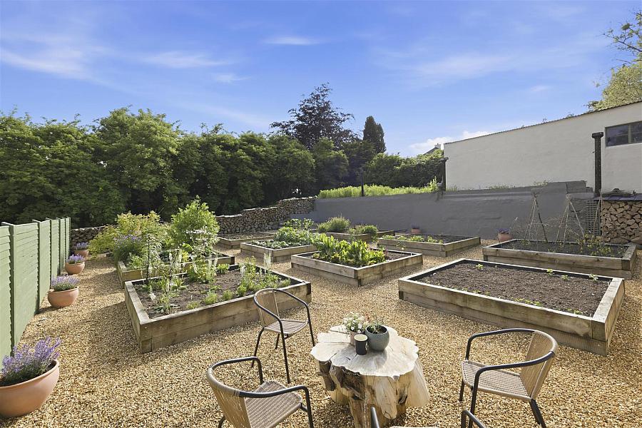 25 Caherty Road