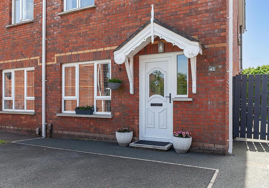 43 Knockview Road