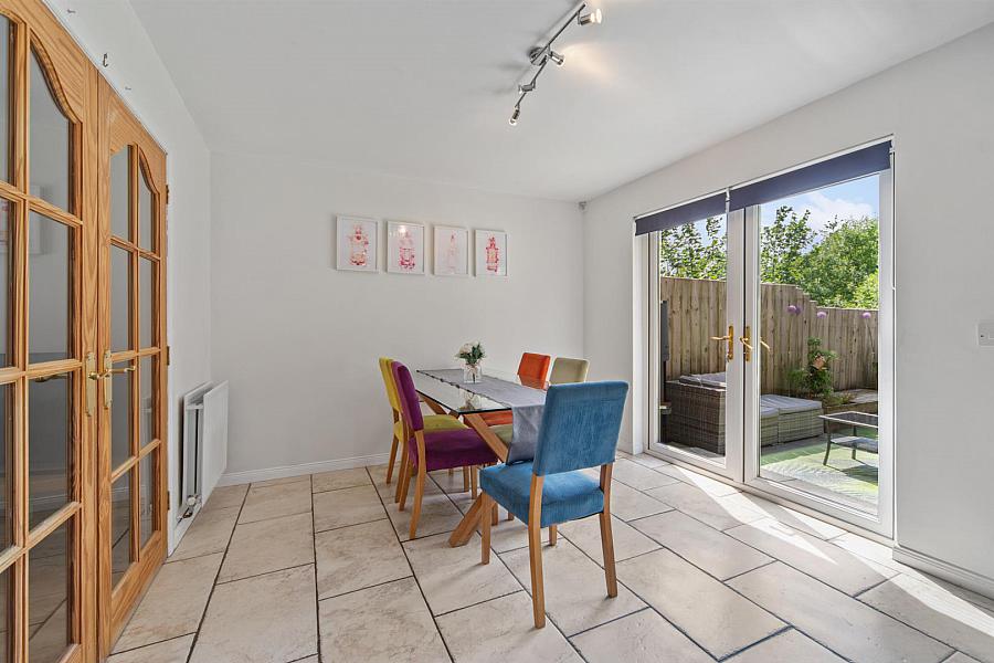 28 Wolfhill Manor