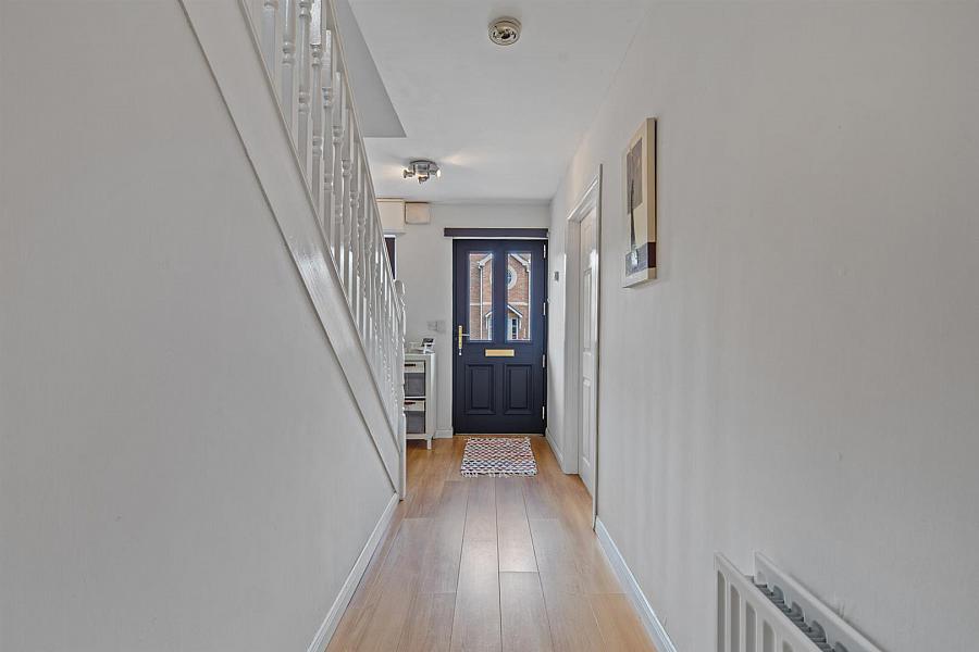 28 Wolfhill Manor