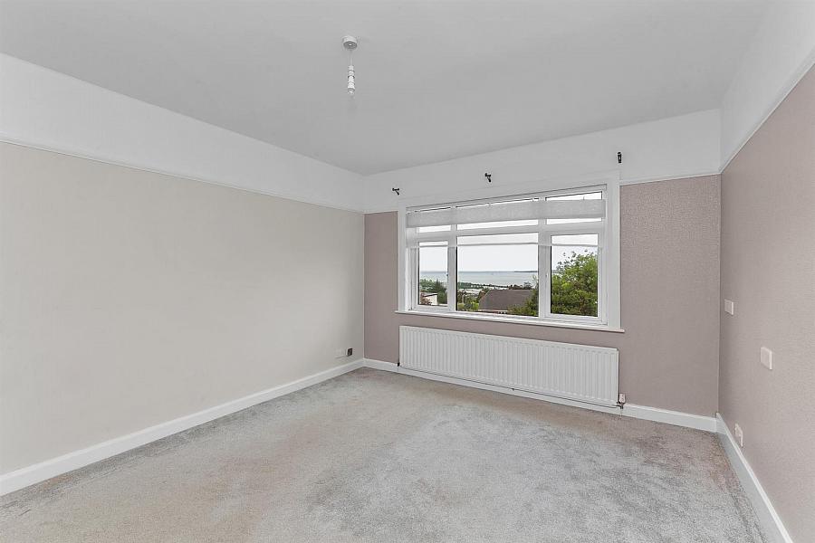 7 Glencoe Park