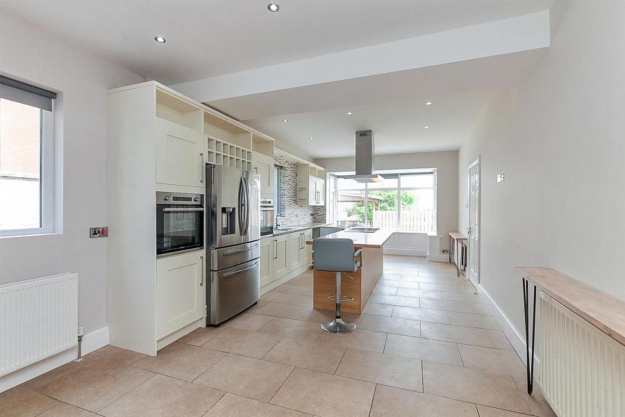 7 Glencoe Park