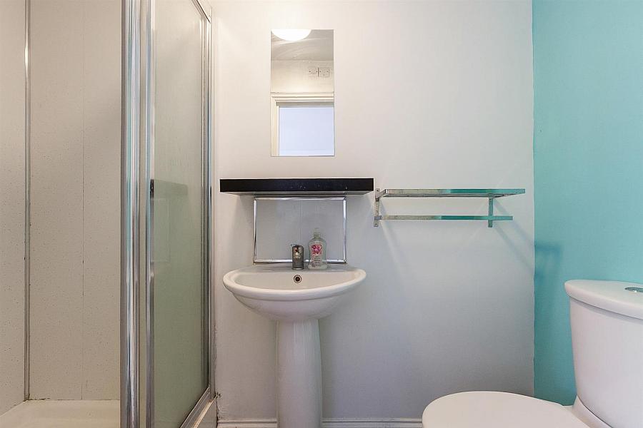 Apartment 37, 4 Northview