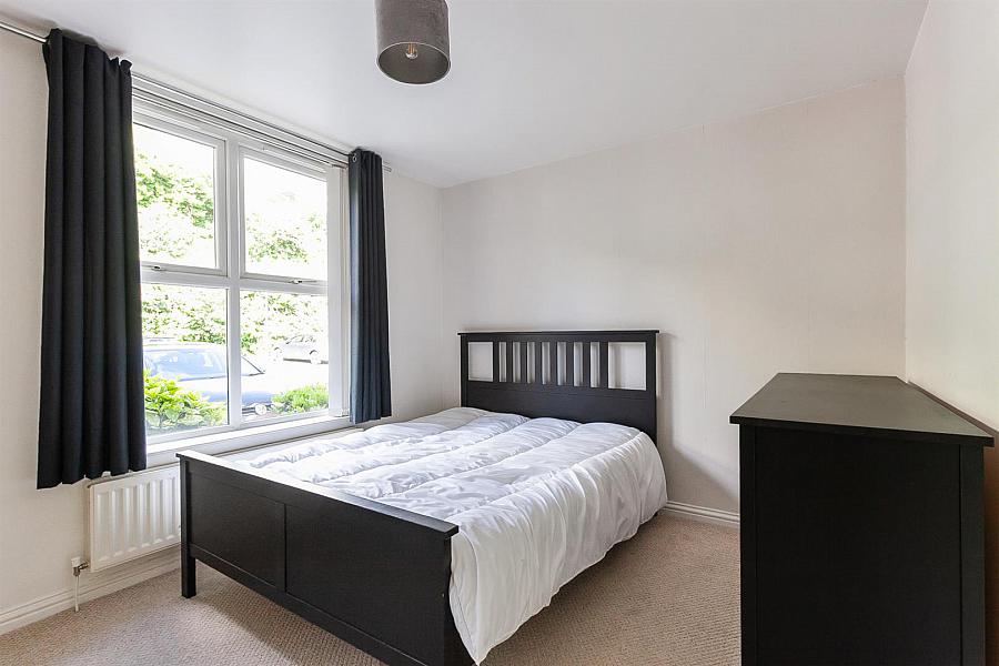 Apartment 37, 4 Northview