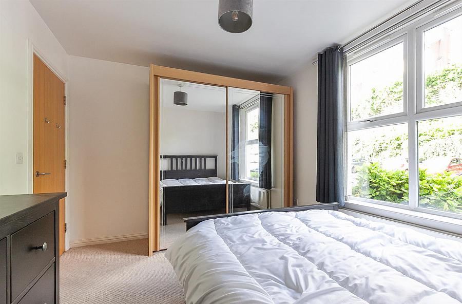 Apartment 37, 4 Northview