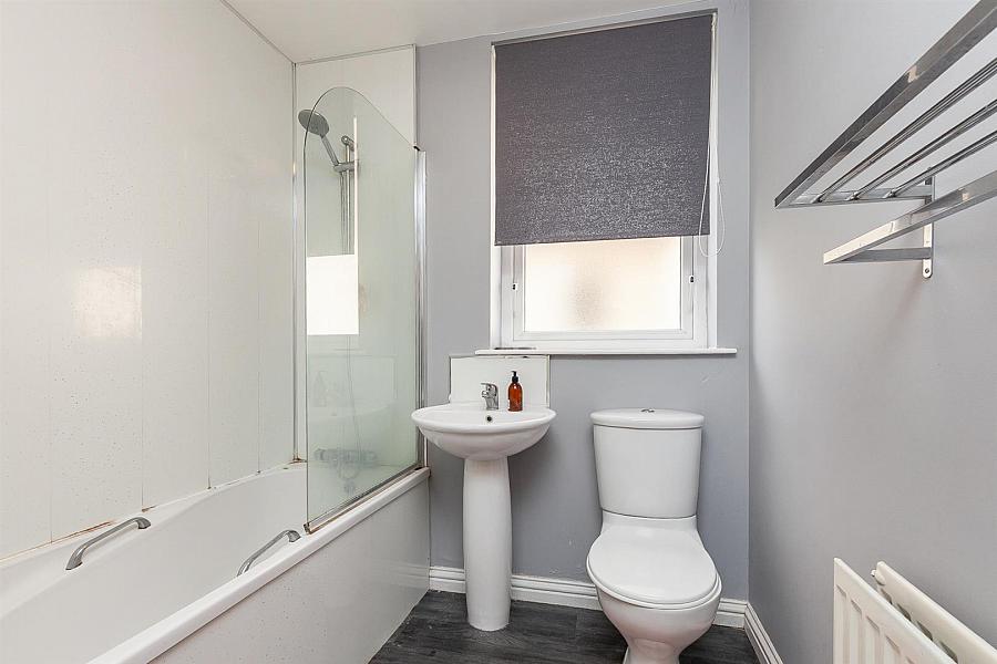 Apartment 37, 4 Northview