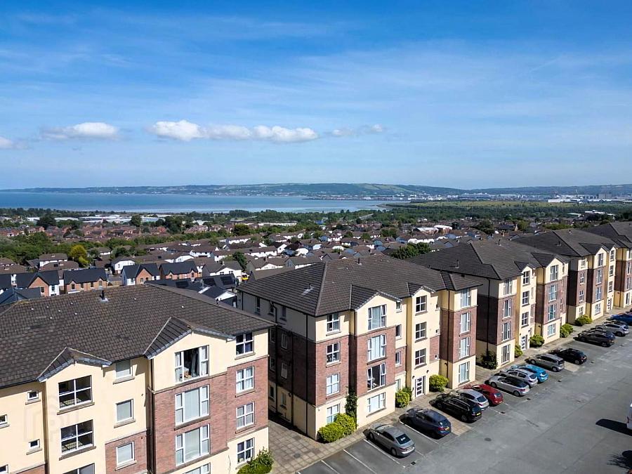 Apartment 37, 4 Northview