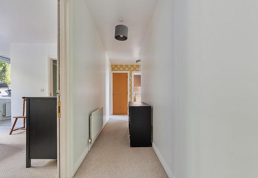 Apartment 37, 4 Northview