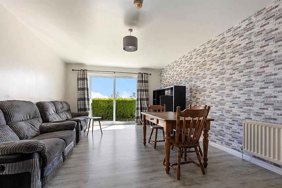 Apartment 37, 4 Northview