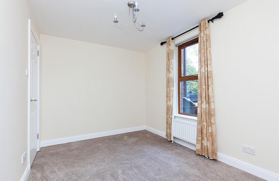 Apartment 3 St James Court